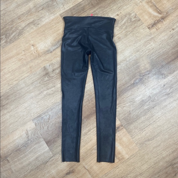 Spanx Faux Leather FLAW Shapewear Black Leggings Size S - Picture 3 of 10